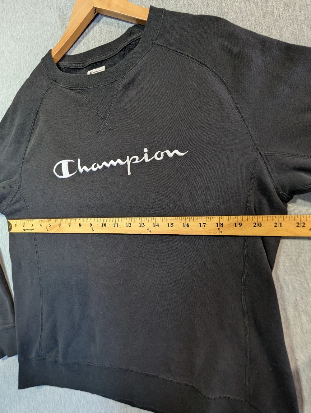 Champion Athletic Lightweight Sweatshirt Women's Large Black White Embroidered - Picture 4 of 9